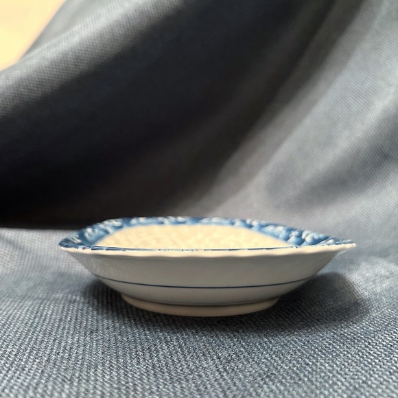 Seokchon Loko Sweet Porcelain Oval Bowls 28591 Blue & Gray 6.5" x 5.5” Set of 2 - Picture 9 of 10